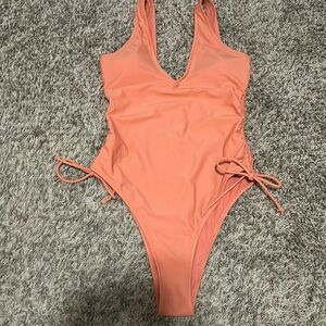 NWT CUPSHE bathing suit